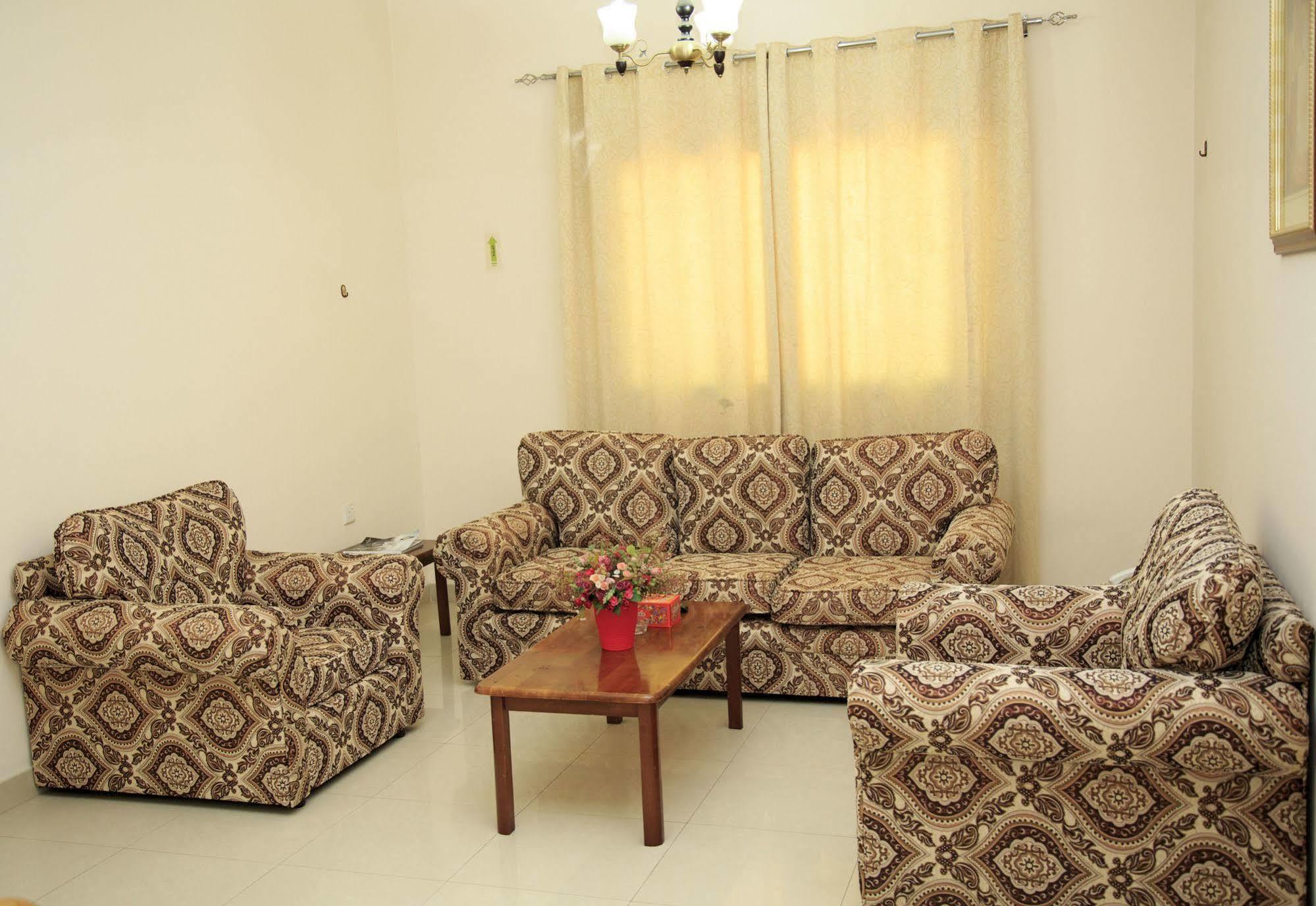 Gulf Hotel Apartment الخليج للشقق الفندقية Muscat Exterior foto